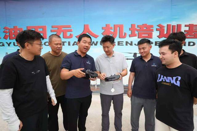中原油田无人机培训基地迎来首期新学员