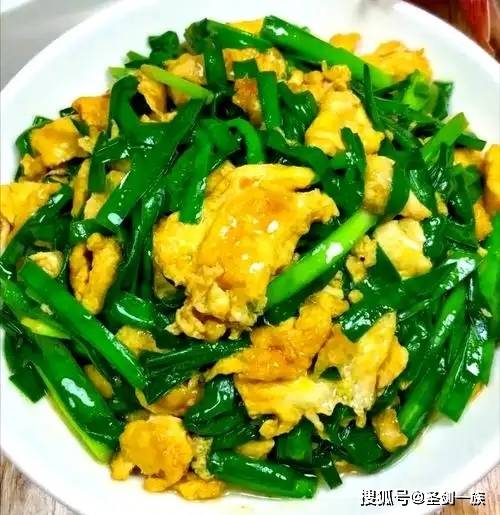 “三伏不吃酸，伏后腿脚酸”，8种酸食吃起来，舒筋养肝过盛夏