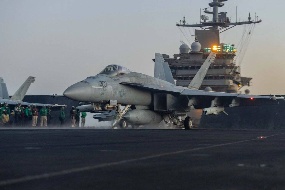 原油价格下挫，白宫不淡定？美国再次大打出手，空袭也门胡塞武装
