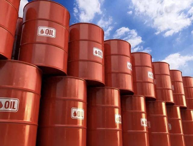 中国高价进口原油,低价出口成品油,为何要赔本赚吆喝?