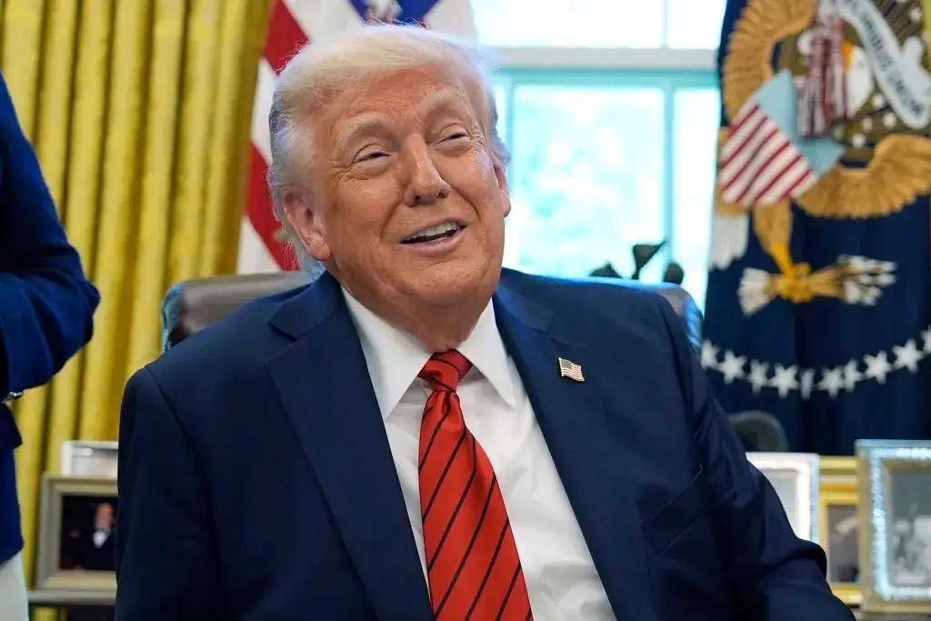 每天100万桶原油入库,中国按下“加速键”,在为大事做准备?