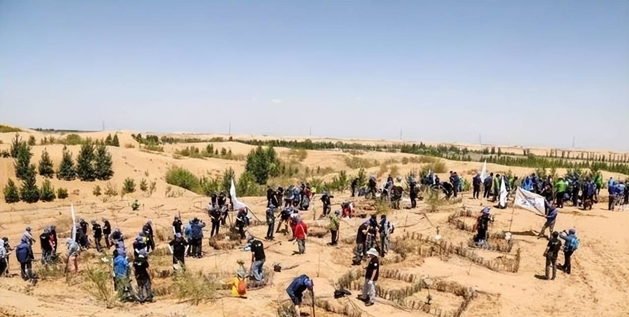 美国出售荒漠给中国，没想发现了200亿桶原油后，想强行收回